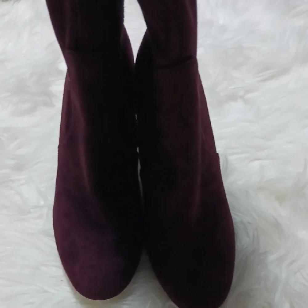 NWT Michael Kors Purple Over Knee High Heel Boots, Suede, Metalic Heels